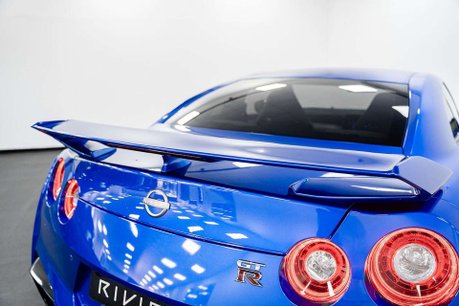 Nissan GT-R Premium Edition 3.8 2dr Coupe Semi Auto Petrol 21