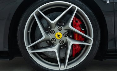 Ferrari F8 Tributo 28