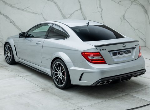Mercedes-Benz C63 AMG Black Series 14