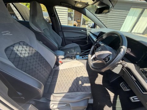 Volkswagen Golf R-LINE ETSI DSG 29