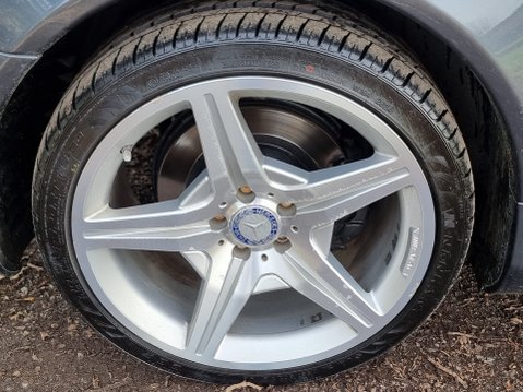 Mercedes-Benz SL Series SL500 12