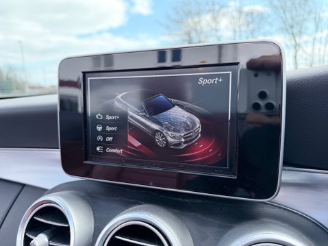 Mercedes-Benz C Class C 220 D 4MATIC AMG LINE 19