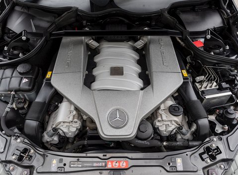 Mercedes-Benz CLK AMG Black Series 31