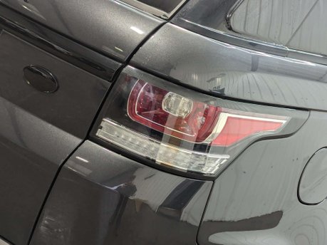 Land Rover Range Rover Sport 3.0 Range Rover Sport Autobiography Dynamic SDV6 Auto 4WD 5dr 42