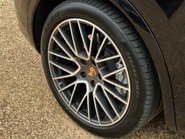 Porsche Cayenne V8 TURBO TIPTRONIC 43