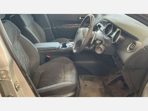 Peugeot 3008 1.6 e-HDi Active SUV 5dr Diesel EGC Euro 5 (s/s) (115 ps) 6