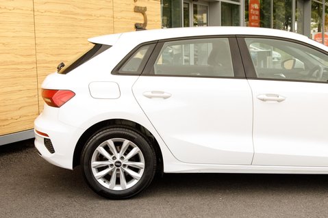 Audi A3 SPORTBACK TFSI TECHNIK MHEV 7