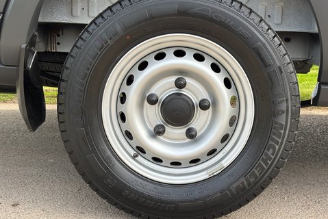 Ford Transit 350 L3 H2 130 ps Panel Van with Air Con 26