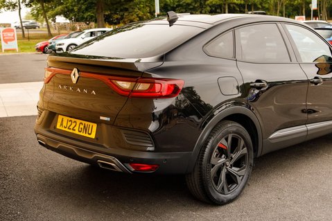 Renault Arkana RS LINE E-TECH 8