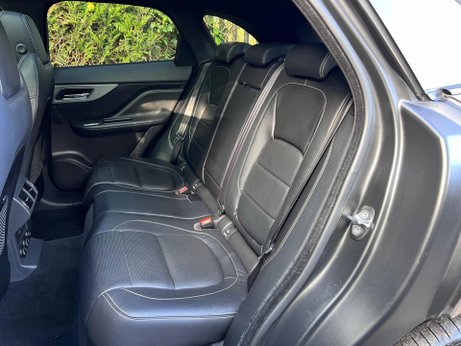 Jaguar F-Pace 3.0 D300 V6 S Auto AWD Euro 6 (s/s) 5dr 28