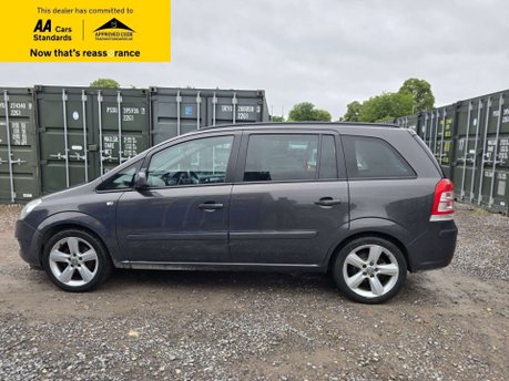 Vauxhall Zafira 1.6 16V Exclusiv MPV 5dr Petrol Manual Euro 5 (115 ps) 4