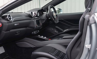 Ferrari California T 17