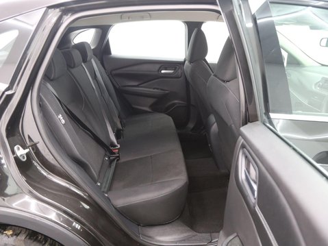 Nissan Qashqai 1.3 DIG-T MHEV Visia Euro 6 (s/s) 5dr 23
