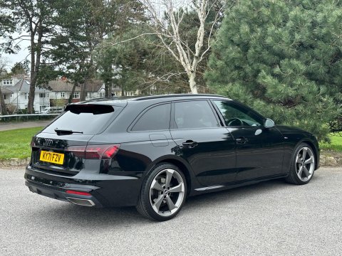 Audi A4 2.0 TDI 35 Black Edition S Tronic Euro 6 (s/s) 5dr 31