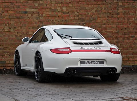 Porsche 911 (997) Carrera 4 GTS 13