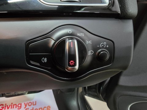 Audi RS4 4.2 FSI V8 S Tronic quattro Euro 5 5dr 46