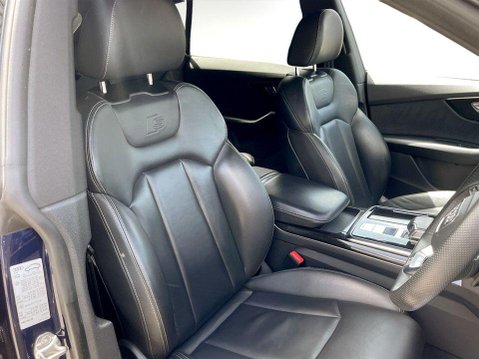 Audi Q8 3.0 TFSI V6 55 Black Edition SUV 5dr Petrol Tiptronic quattro Euro 6 (s/s) 22