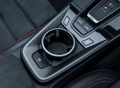 Porsche 911 Targa 4 GTS (992) 25