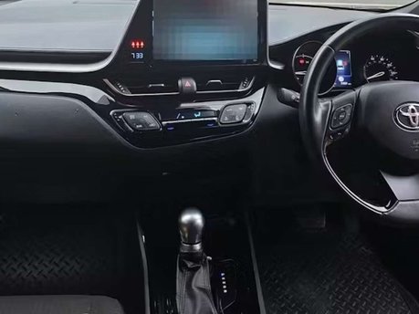 Toyota C-HR 1.8 VVT-h Dynamic SUV 5dr Petrol Hybrid CVT Euro 6 (s/s) (122 ps) 7