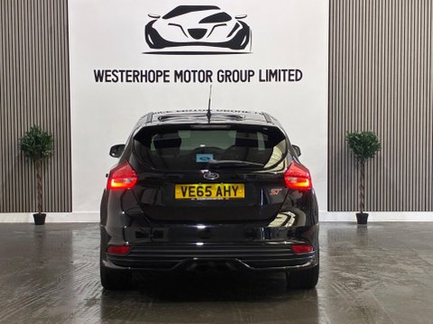 Ford Focus 2.0T EcoBoost ST-2 Euro 6 (s/s) 5dr 23