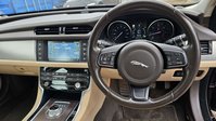 Jaguar XF 2.0d Portfolio Saloon 4dr Diesel Auto Euro 6 (s/s) (180 ps) 39