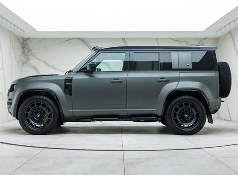 Land Rover Defender 110 OCTA EDITION ONE 5