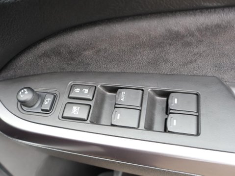 Suzuki Vitara 1.4 Boosterjet MHEV Ultra Euro 6 (s/s) 5dr 14