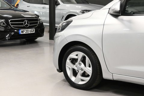 Hyundai i10 1.0 i10 SE Connect MPI Auto 5dr 16