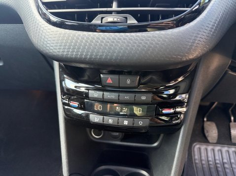 Peugeot 2008 1.2 PureTech Allure Premium Euro 6 (s/s) 5dr 19