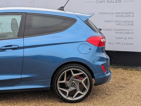 Ford Fiesta ST-3 6