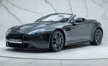 Aston Martin V12 Vantage S ROADSTER 1