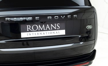 Land Rover Range Rover D350 Autobiography LWB 7 Seater 26