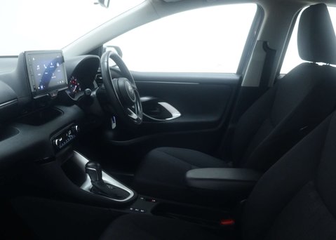 Toyota Yaris 1.5 Yaris Icon HEV CVT 5dr 41