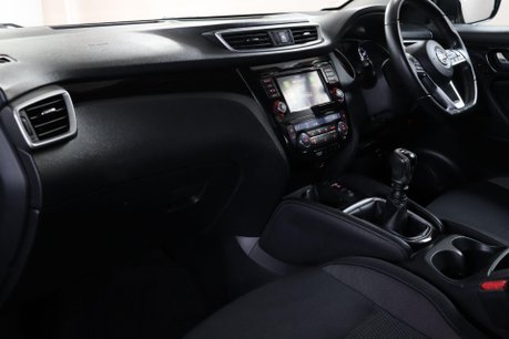 Nissan Qashqai DIG-T ACENTA PREMIUM 33