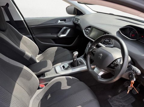 Peugeot 308 1.2 PureTech Sportium Euro 6 (s/s) 5dr 15