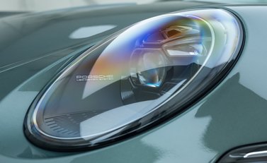 Porsche 911 GT3 Touring (992) 2