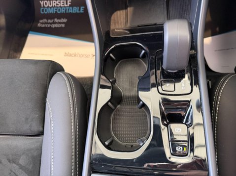 Volvo XC40 2.0 B3 MHEV Ultra Black Edition DCT Auto Euro 6 (s/s) 5dr 34