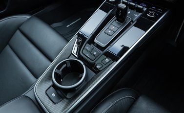 Porsche 911 Carrera 4S (992) 20