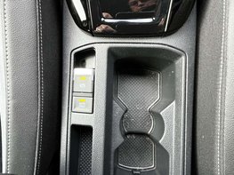 Volkswagen T-Roc 1.5 T-Roc R-Line TSI Semi-Auto 5dr 58