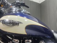 Triumph Bonneville 2011 ONLY 21K NEW MOT CRUISER 865CC 8