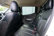 Mitsubishi L200 2.4 L200 Warrior DI-D Auto 4WD 37