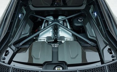 Audi R8 V10 PERFORMANCE CARBON BLACK 37