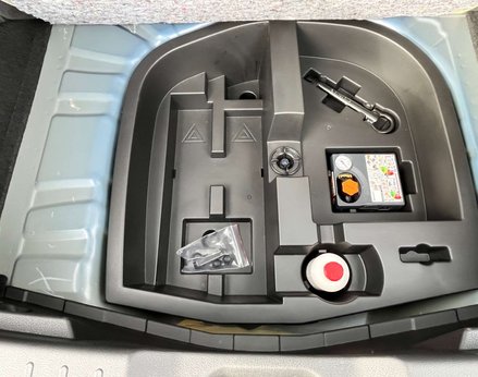 Nissan Juke 1.0 Juke N-Connecta DiG-T Semi-Auto 5dr 74