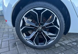 Renault Clio ICONIC 0.9 TCE 5 DOOR 17