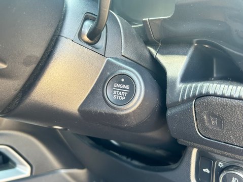 Ford Ranger WILDTRAK ECOBLUE 10