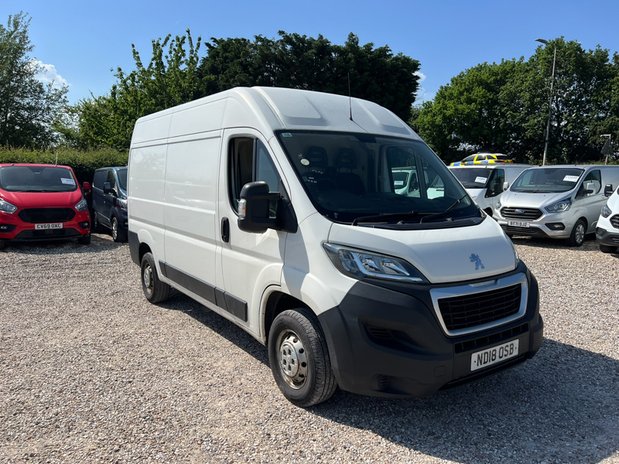 Peugeot Boxer MWB L2H2 Medium Roof 350 Air Con Nav EURO 6 NO VAT 4