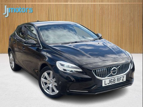 Volvo V40 2.0 D3 Inscription Hatchback 5dr Diesel Auto Euro 6 (s/s) (150 ps) 3