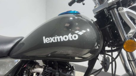 Lexmoto ZSB 2025 3K 1 OWNER MOT 2028 125CC COMMUTER LEARNER BIKE 28