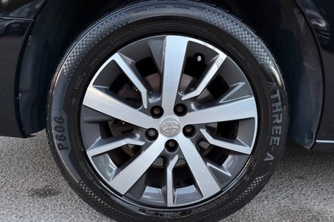 Toyota Proace Verso D-4D L2 VIP - 7 SEATER - AUTOMATIC  70