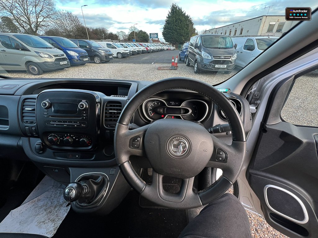2019 Vauxhall VivaroSWB L1H1 Low Roof Sportive 2700 Air Con Sensors EURO 6 NO VAT — thumbnail 36 of 51